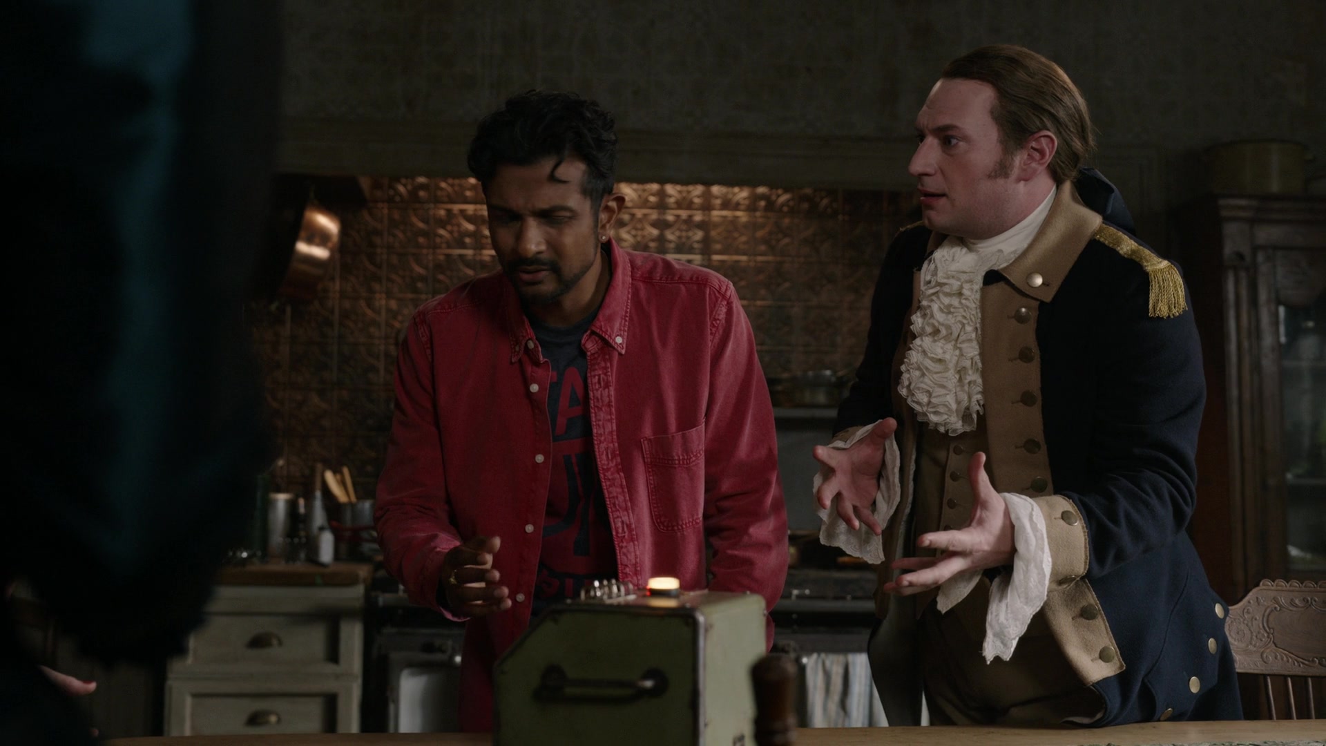ghostscbs213_28104029.jpg