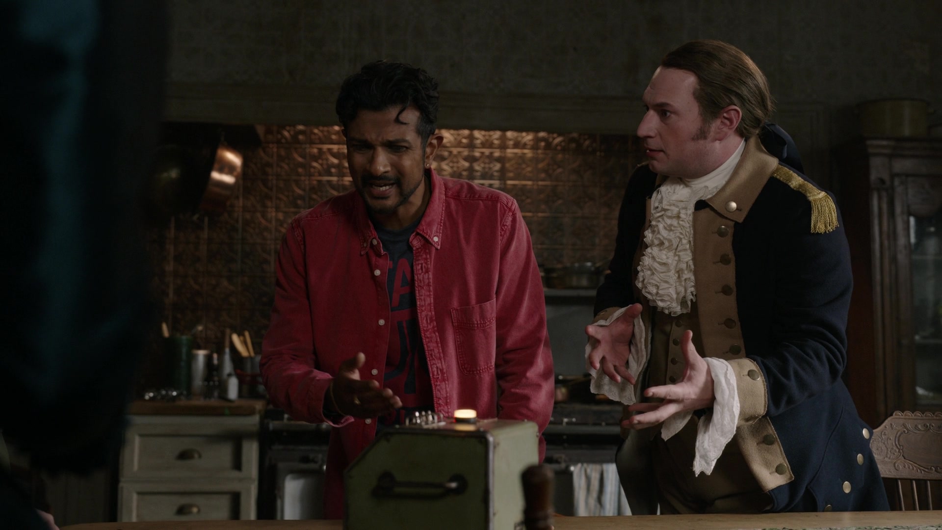 ghostscbs213_28104229.jpg