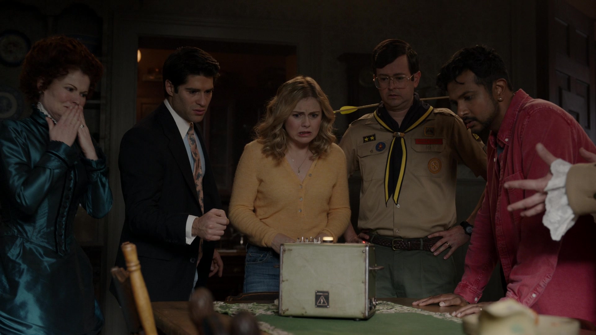 ghostscbs213_28104729.jpg