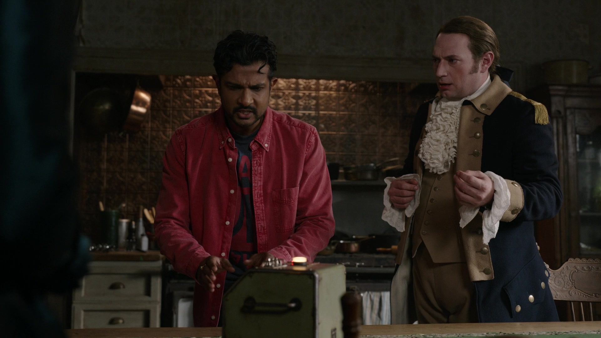 ghostscbs213_28105629.jpg