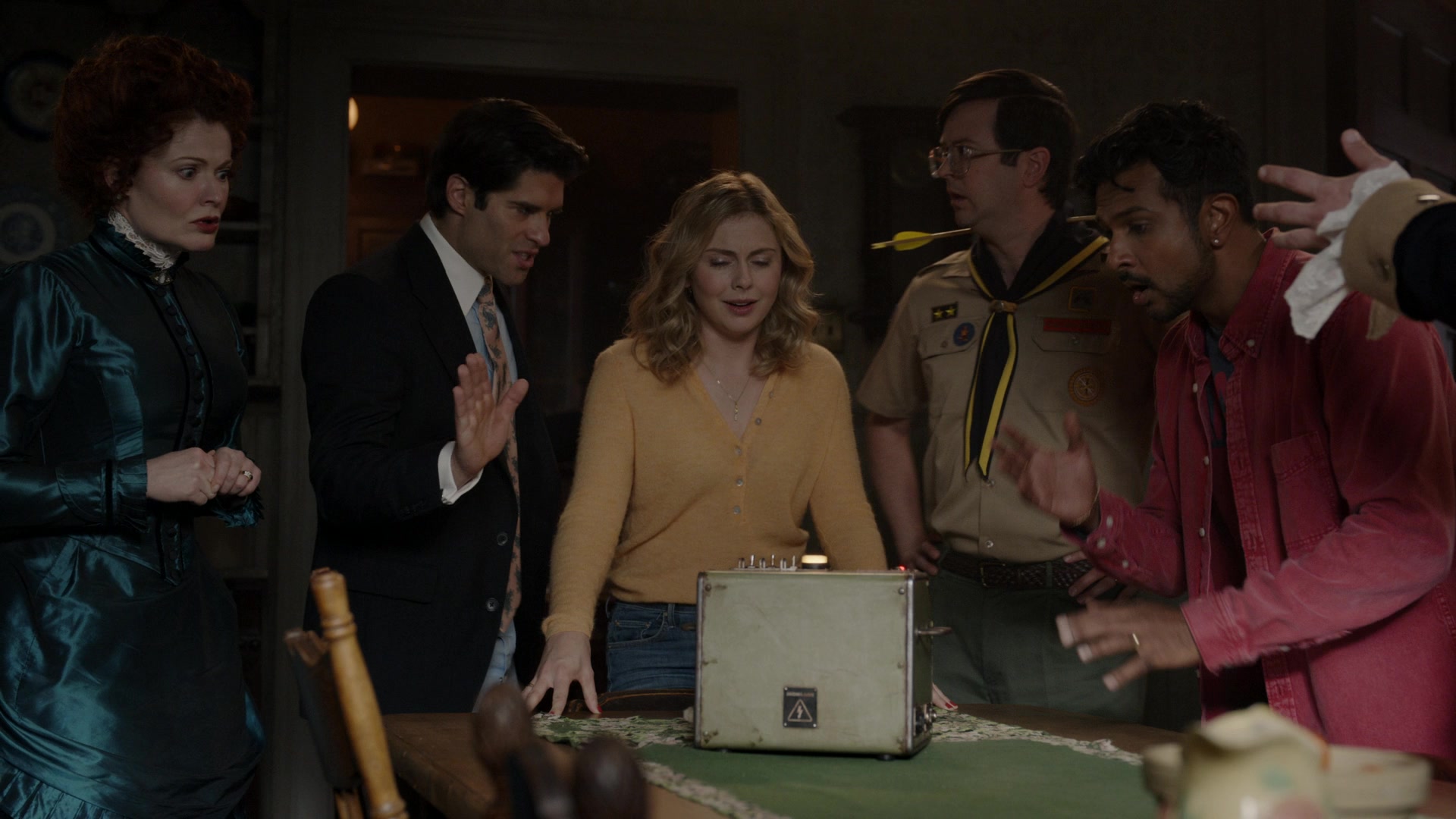 ghostscbs213_28106629.jpg