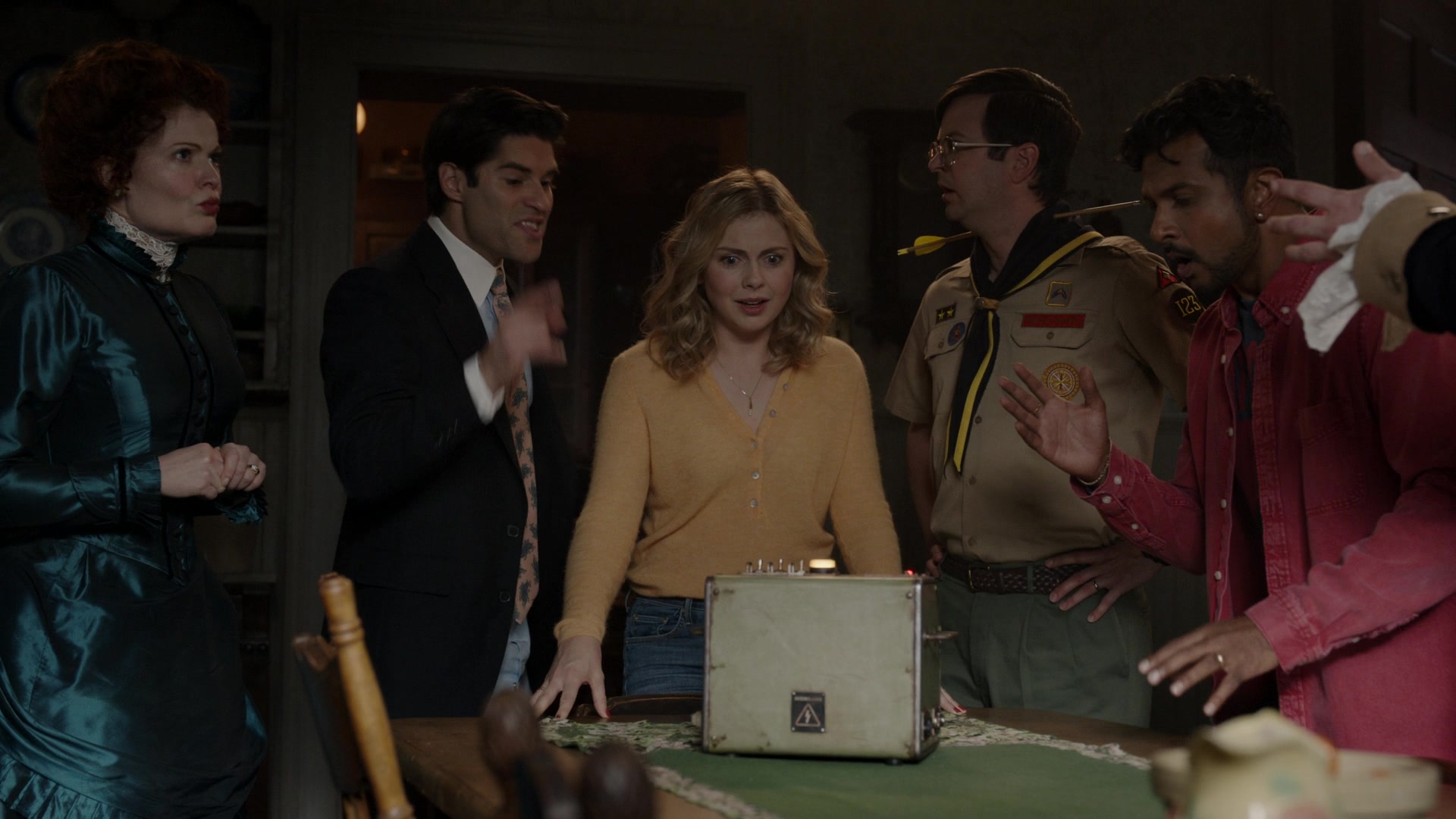 ghostscbs213_28106729.jpg
