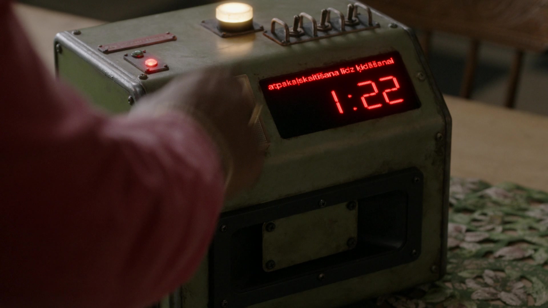 ghostscbs213_28107329.jpg