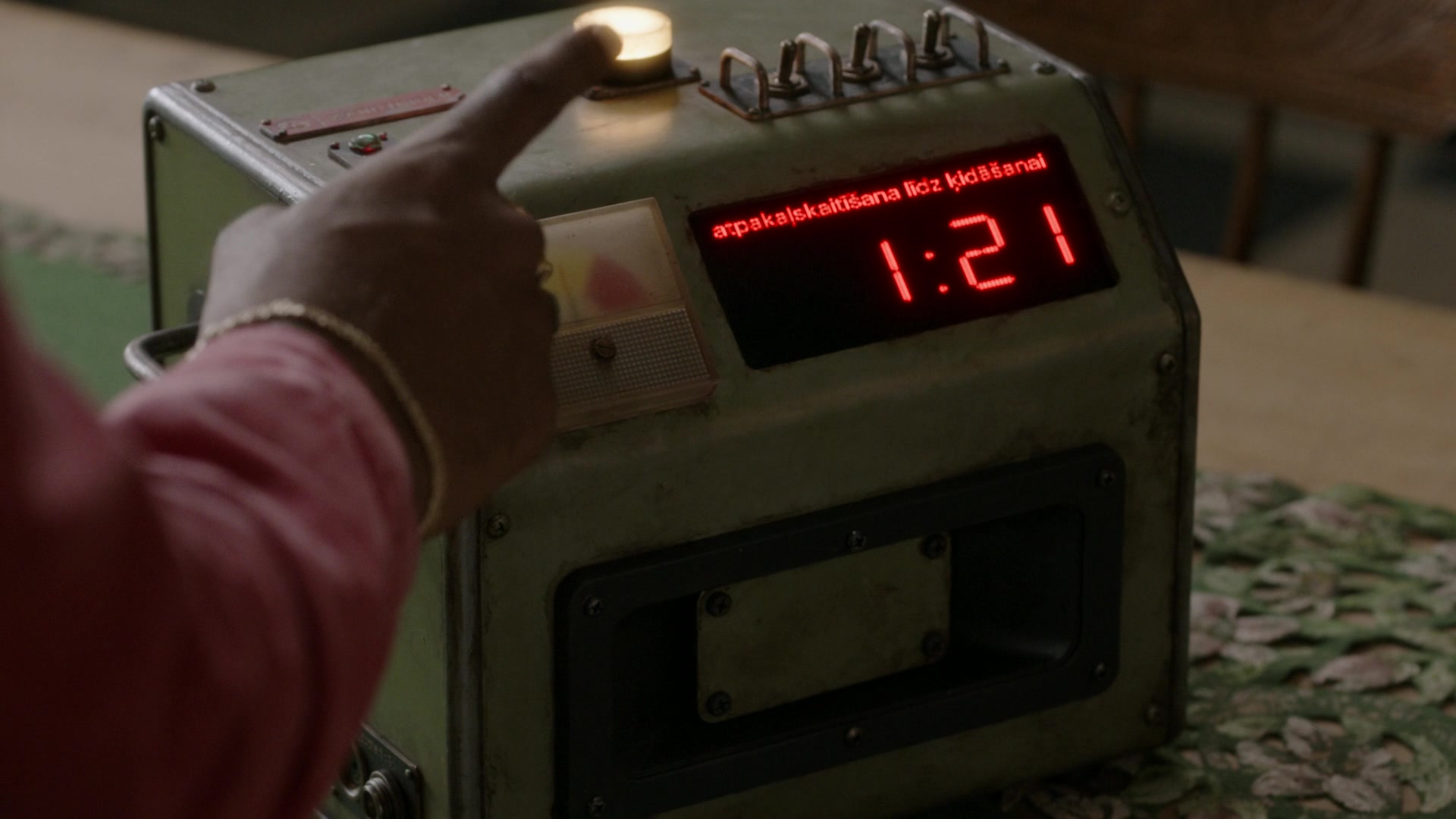ghostscbs213_28107529.jpg