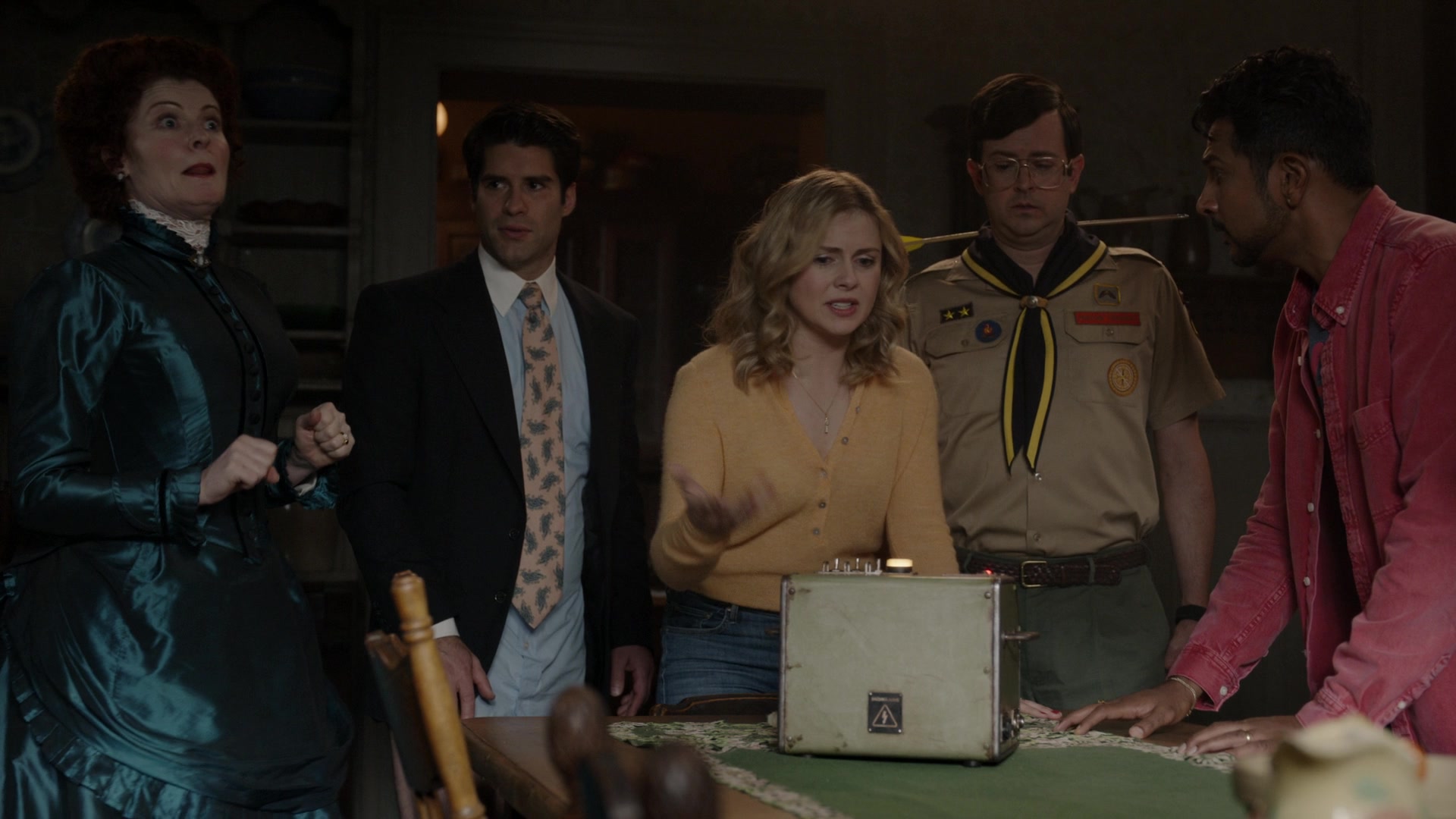 ghostscbs213_28107929.jpg