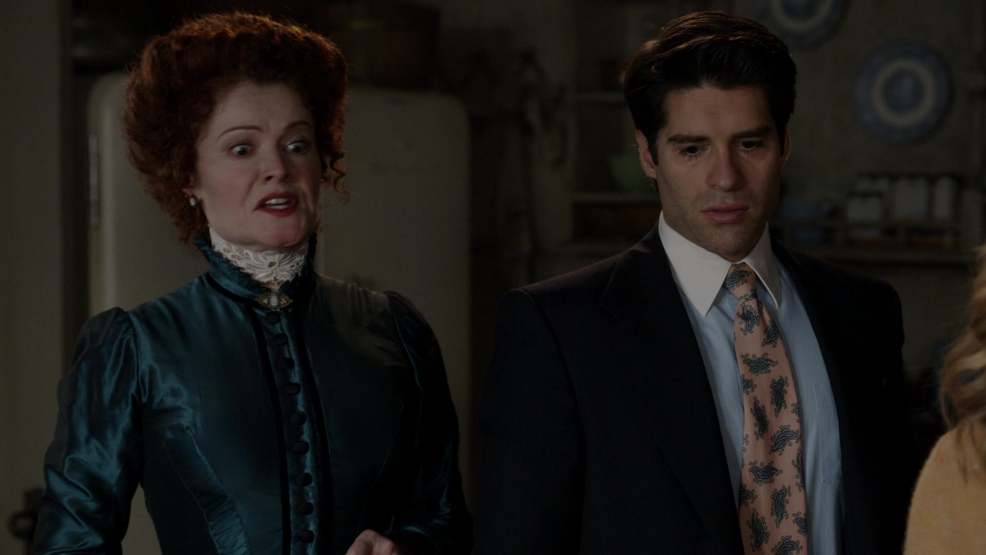ghostscbs213_28111929.jpg