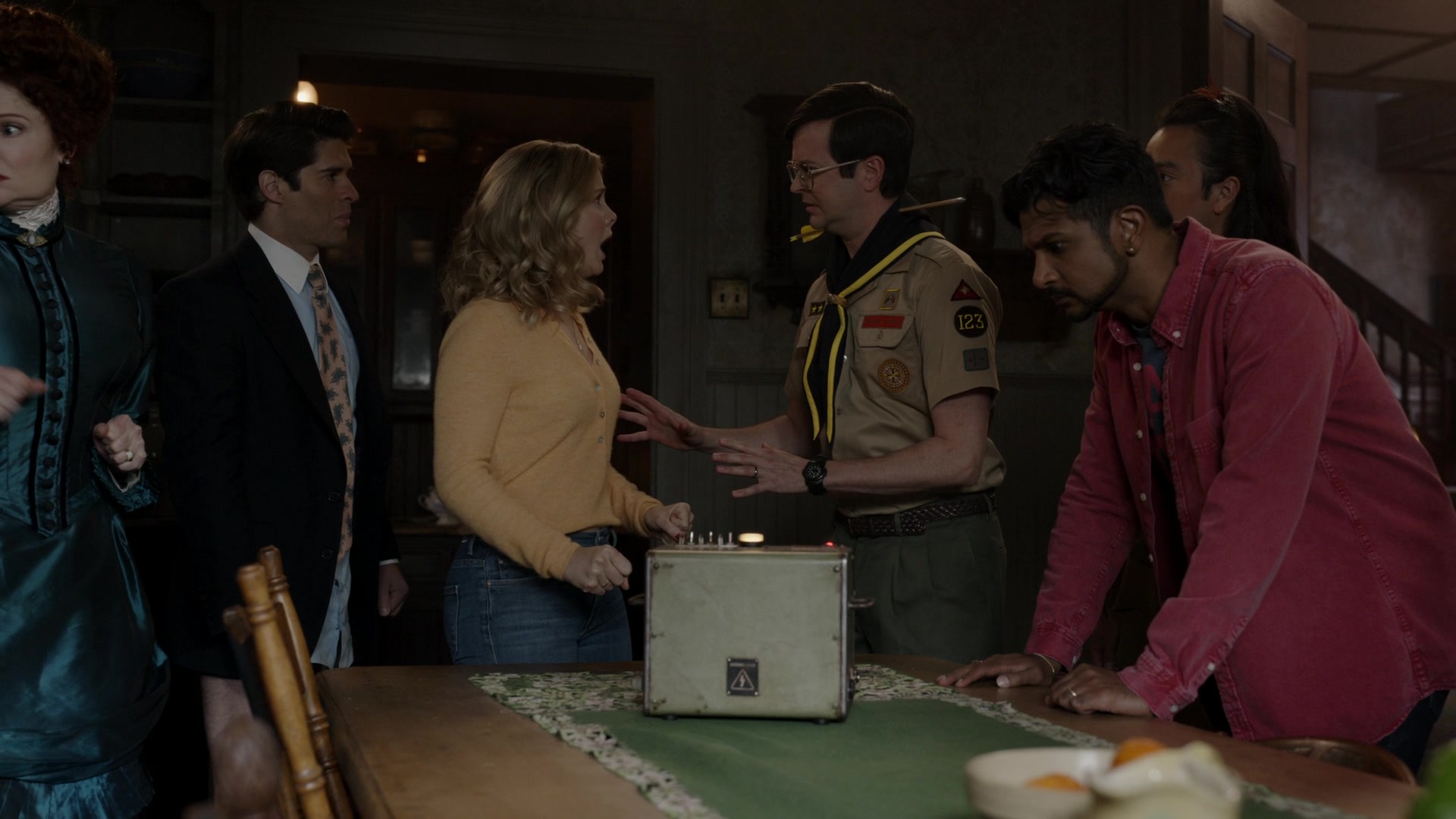 ghostscbs213_28120929.jpg