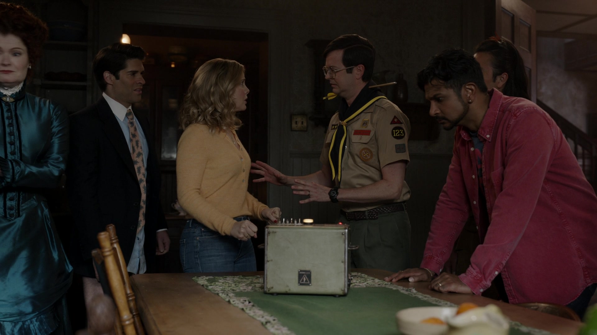 ghostscbs213_28121029.jpg