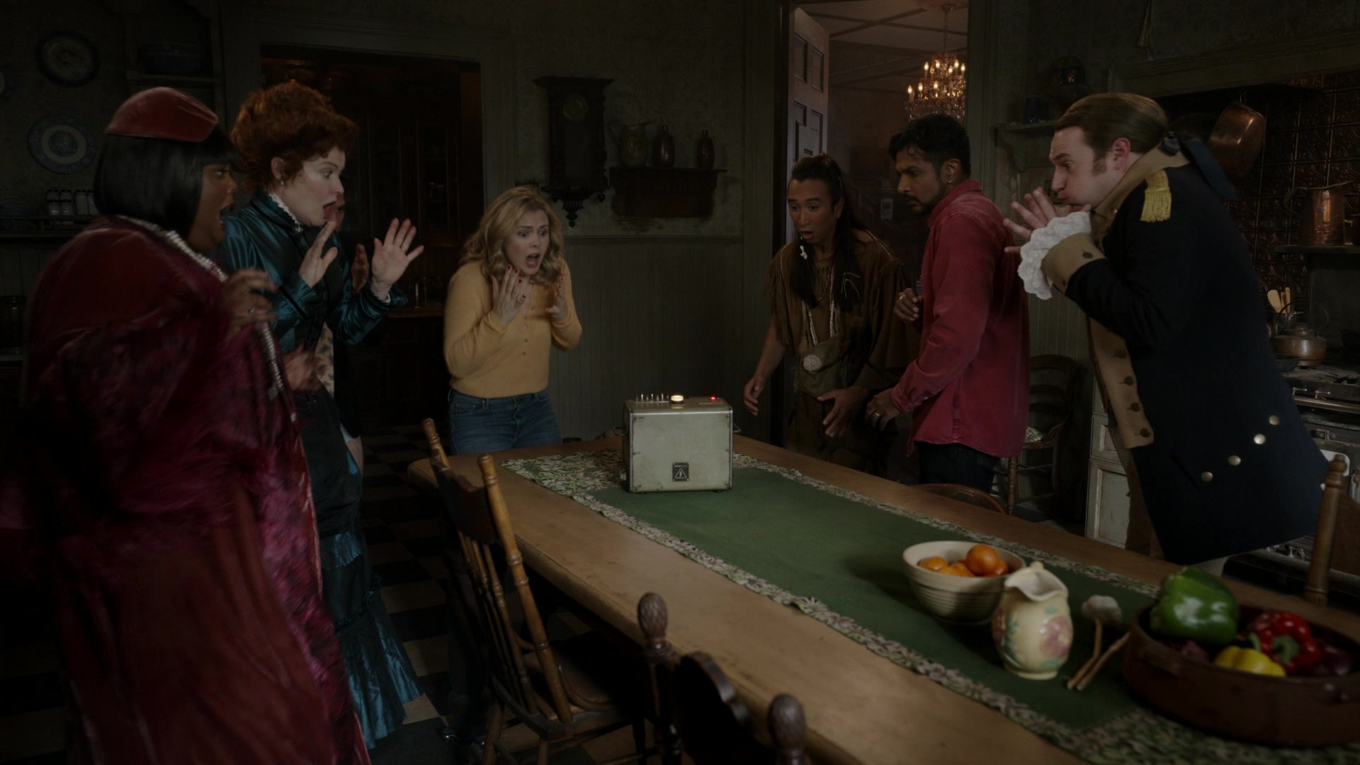 ghostscbs213_28121429.jpg