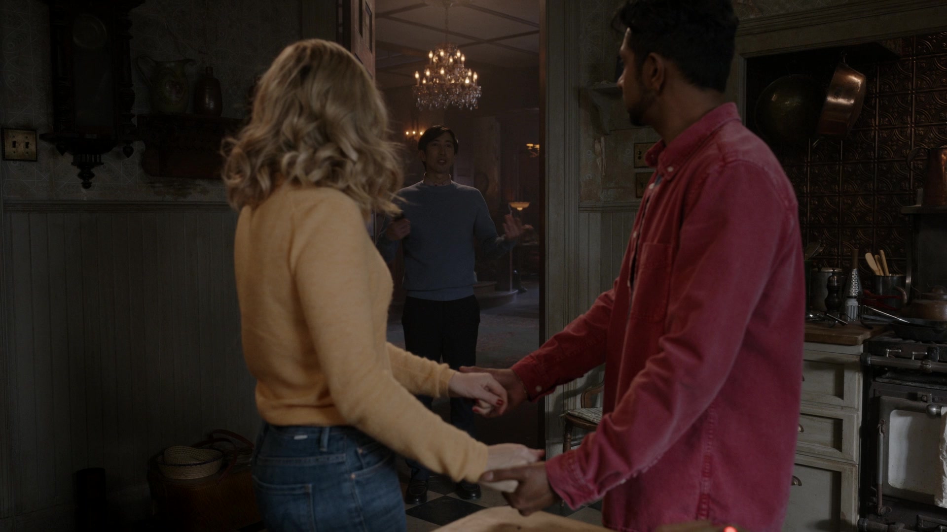ghostscbs213_28125129.jpg