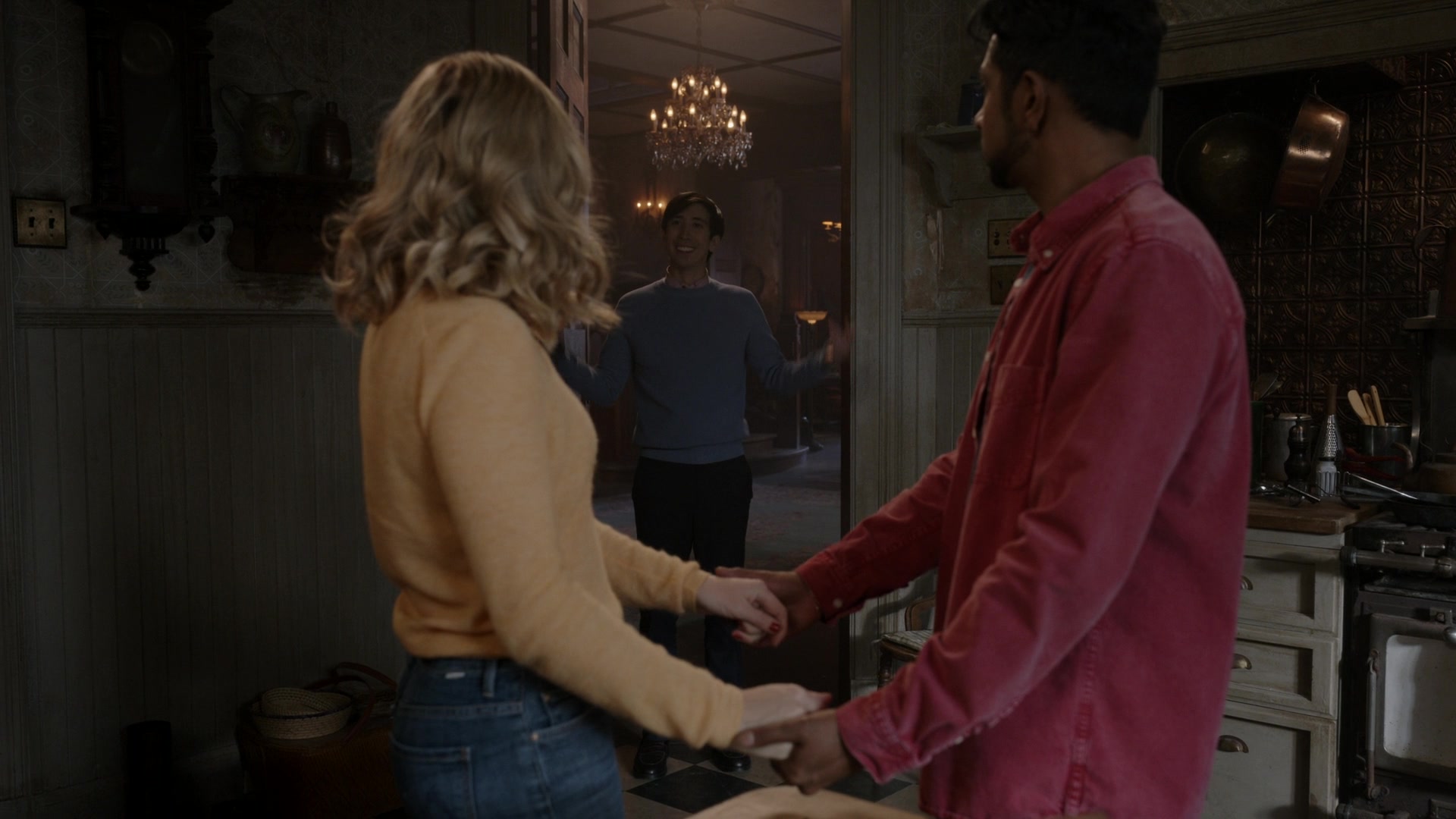 ghostscbs213_28125329.jpg