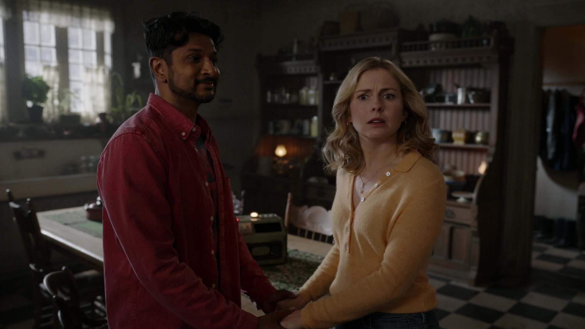 ghostscbs213_28125529.jpg