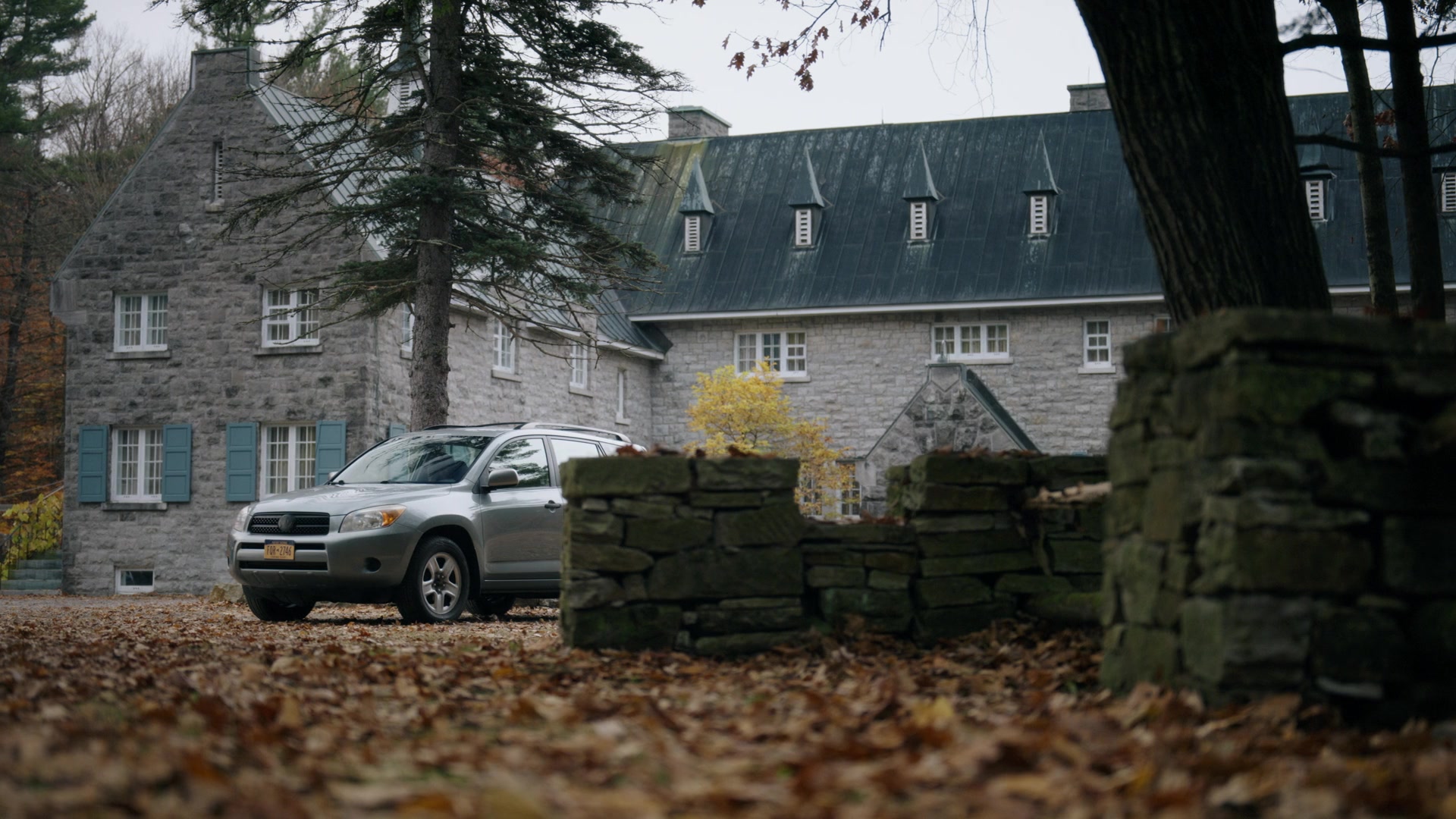 ghostscbs213_28125729.jpg