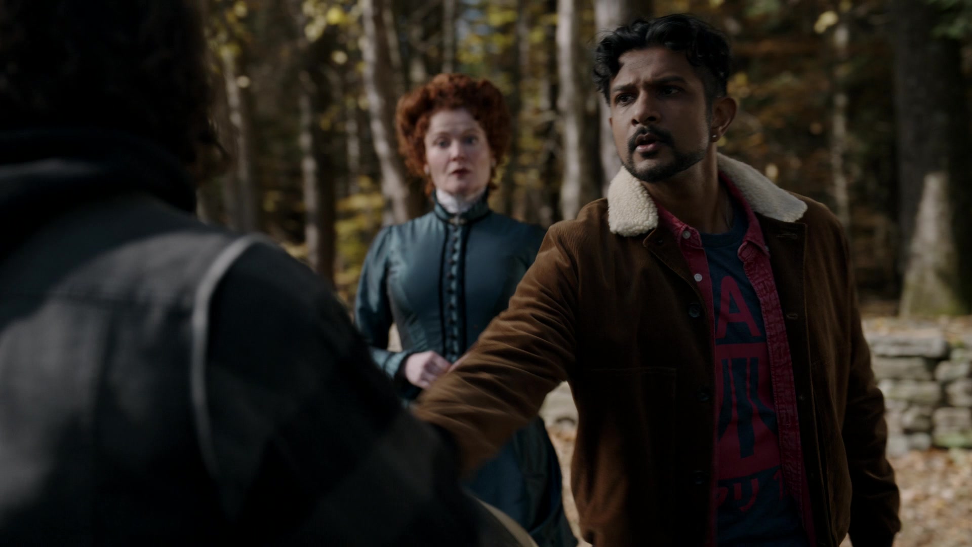ghostscbs213_28147929.jpg