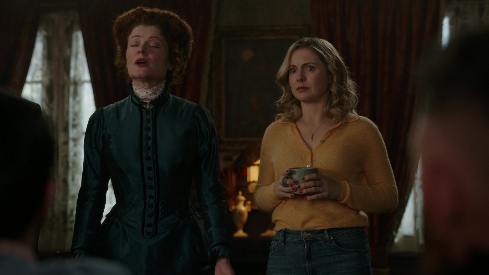 ghostscbs213_2828429.jpg