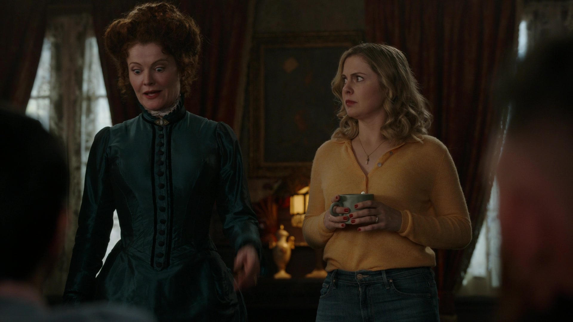 ghostscbs213_2828729.jpg