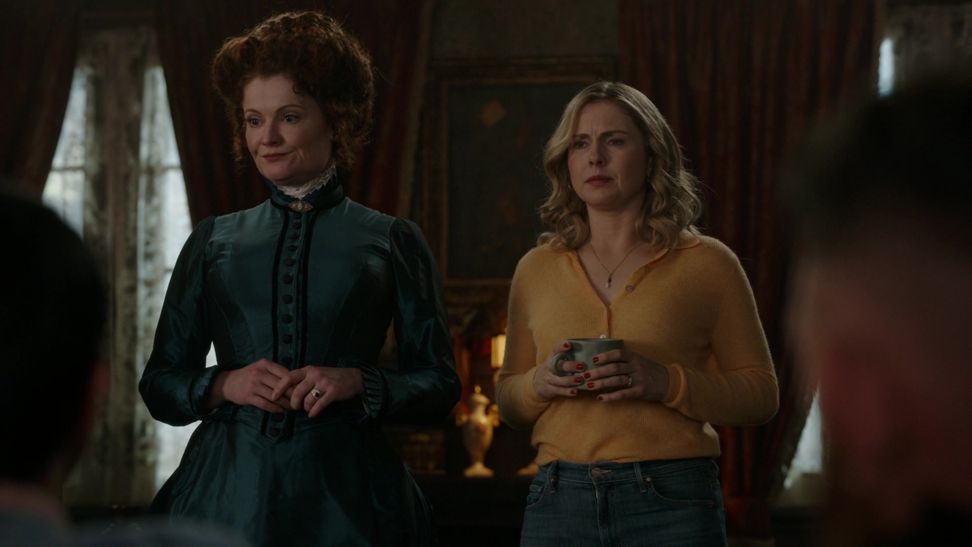 ghostscbs213_2829129.jpg
