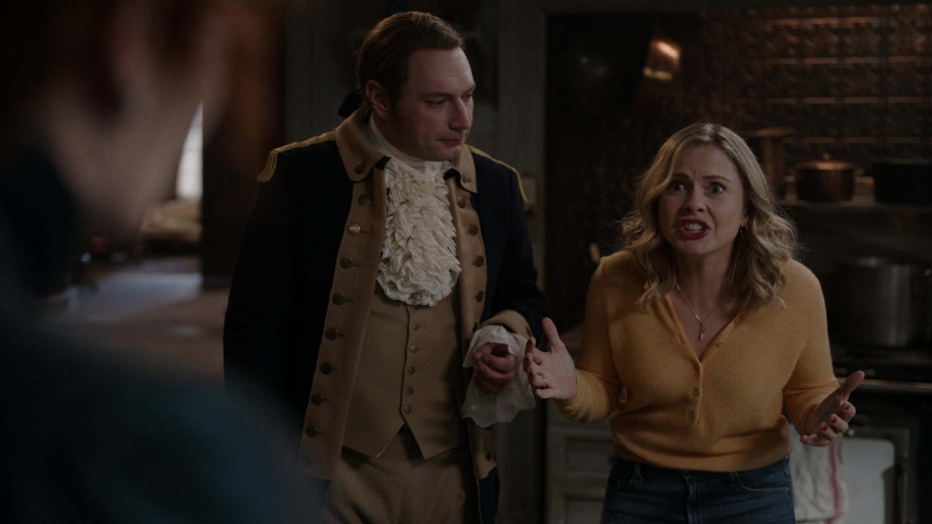 ghostscbs213_2860729.jpg