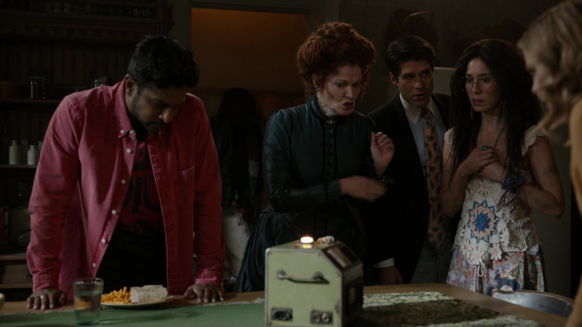 ghostscbs213_2864629.jpg