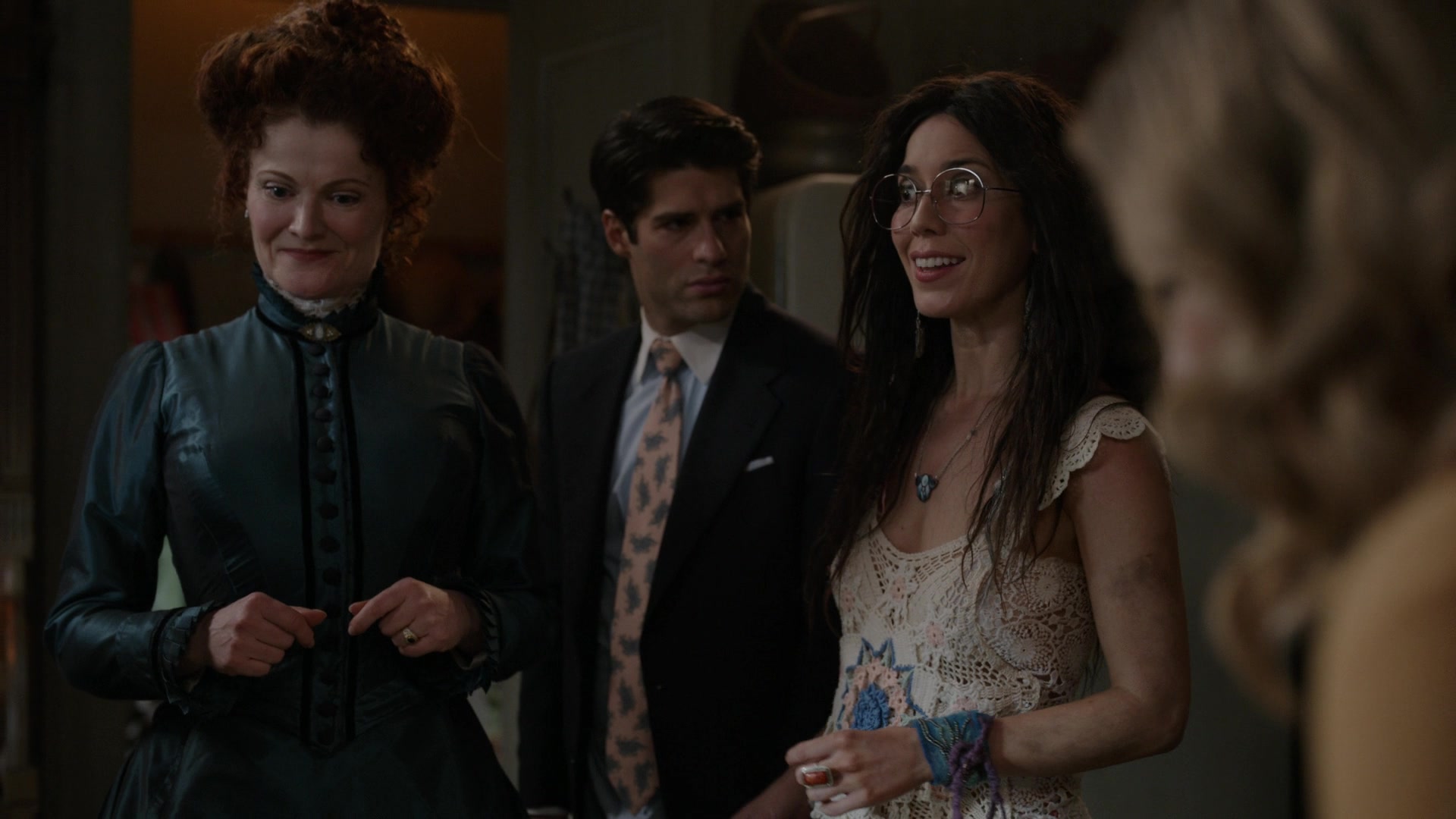 ghostscbs213_2869329.jpg