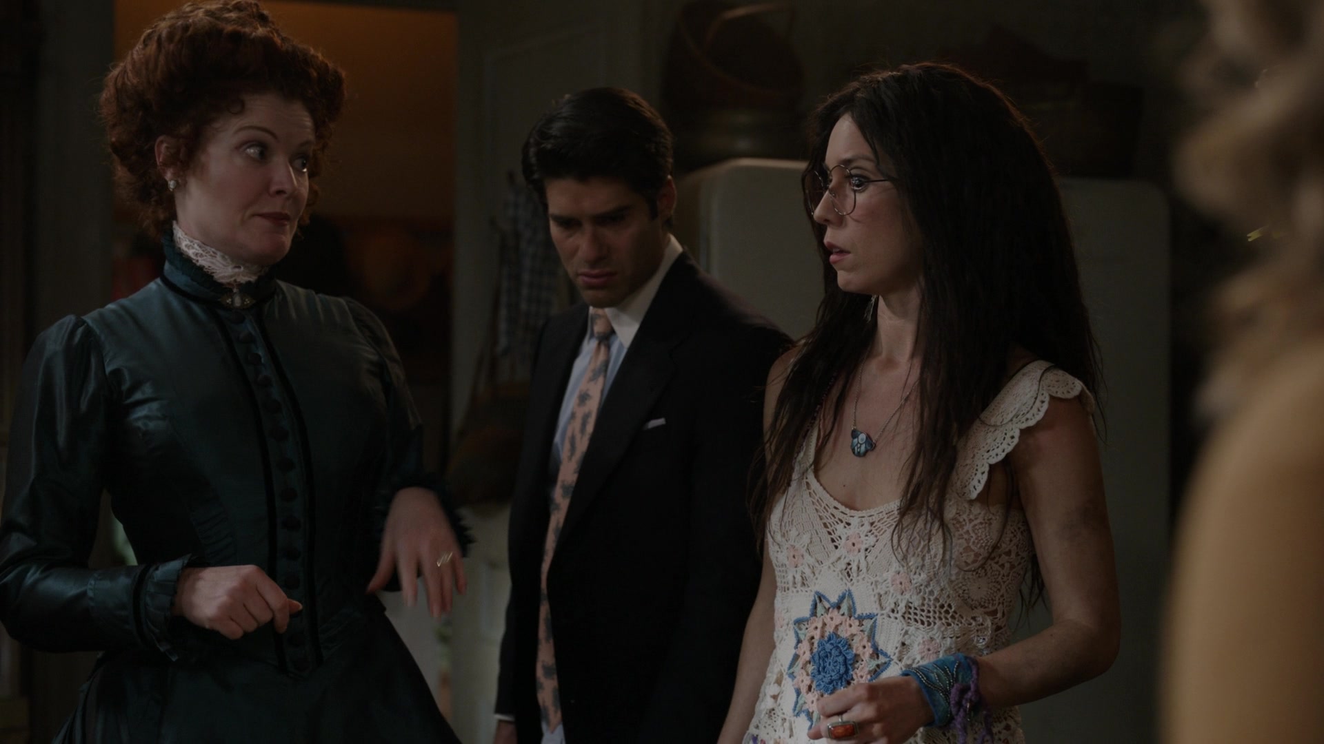 ghostscbs213_2870029.jpg