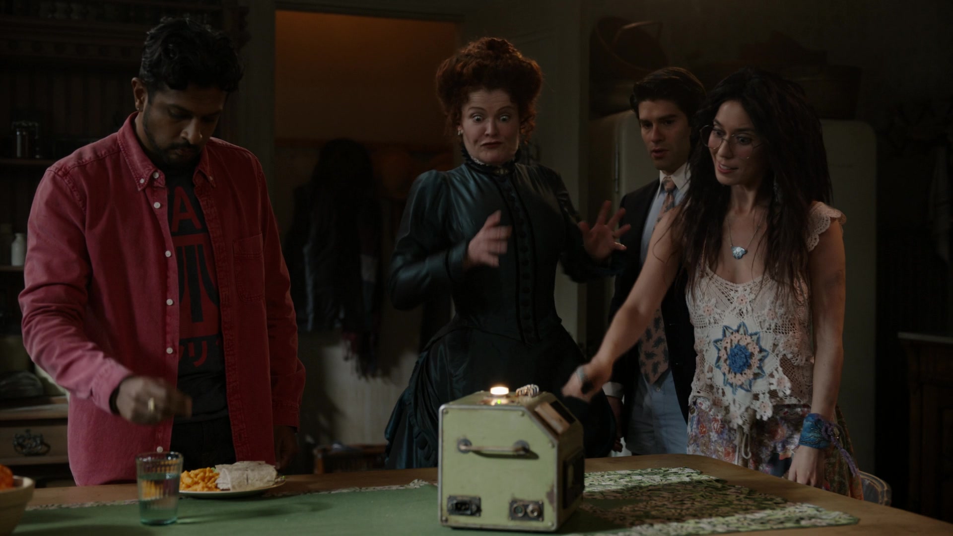 ghostscbs213_2870329.jpg
