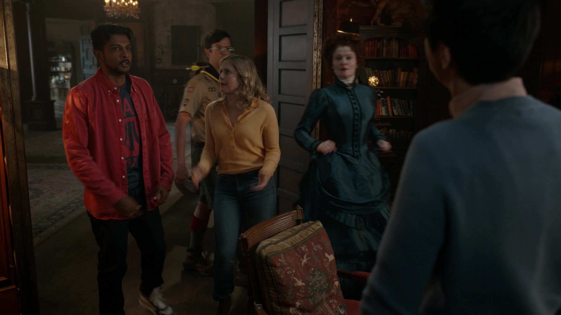 ghostscbs213_2882129.jpg