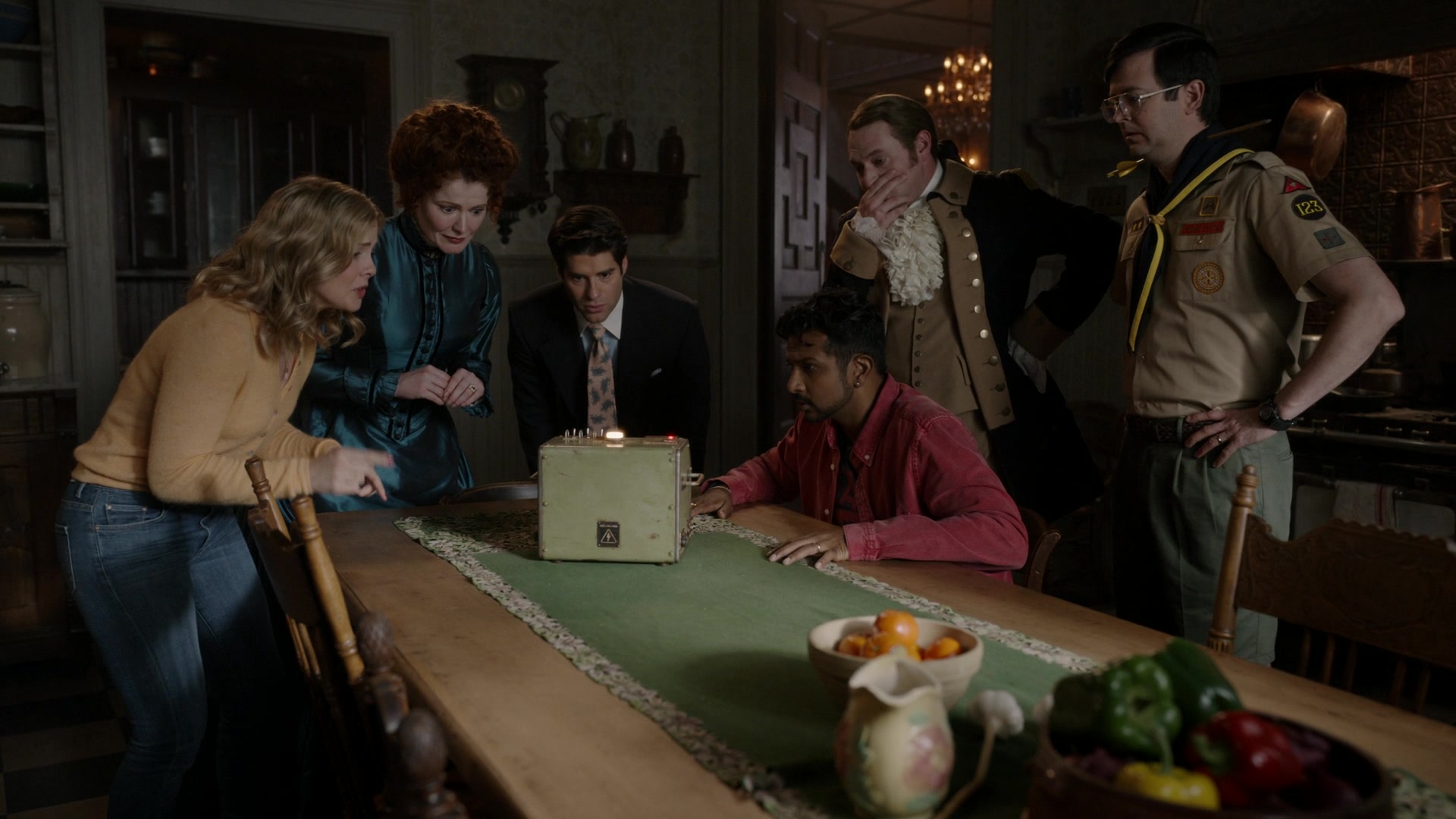 ghostscbs213_2888229.jpg