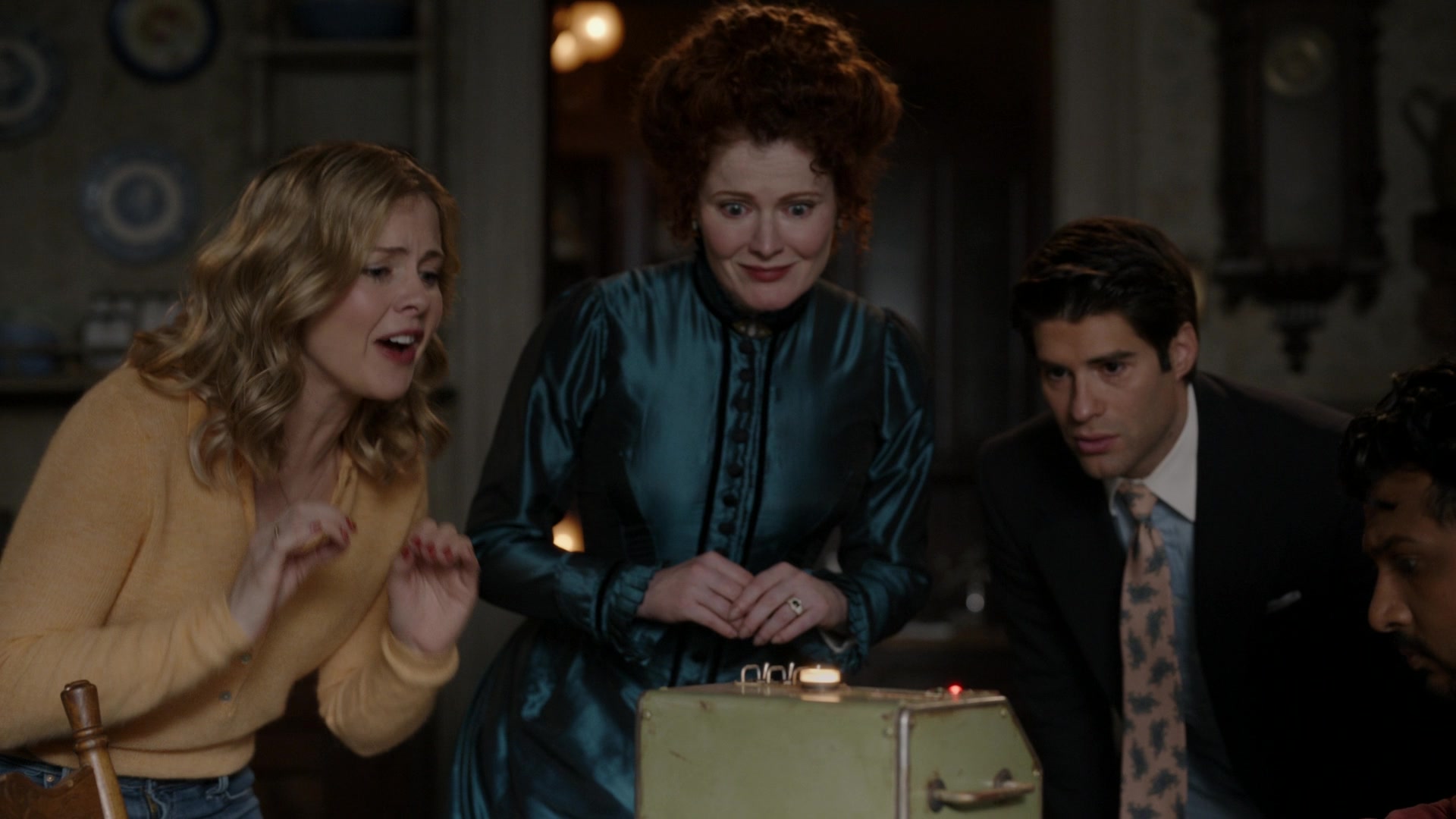 ghostscbs213_2888429.jpg
