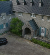 ghosts_520_1100.jpg