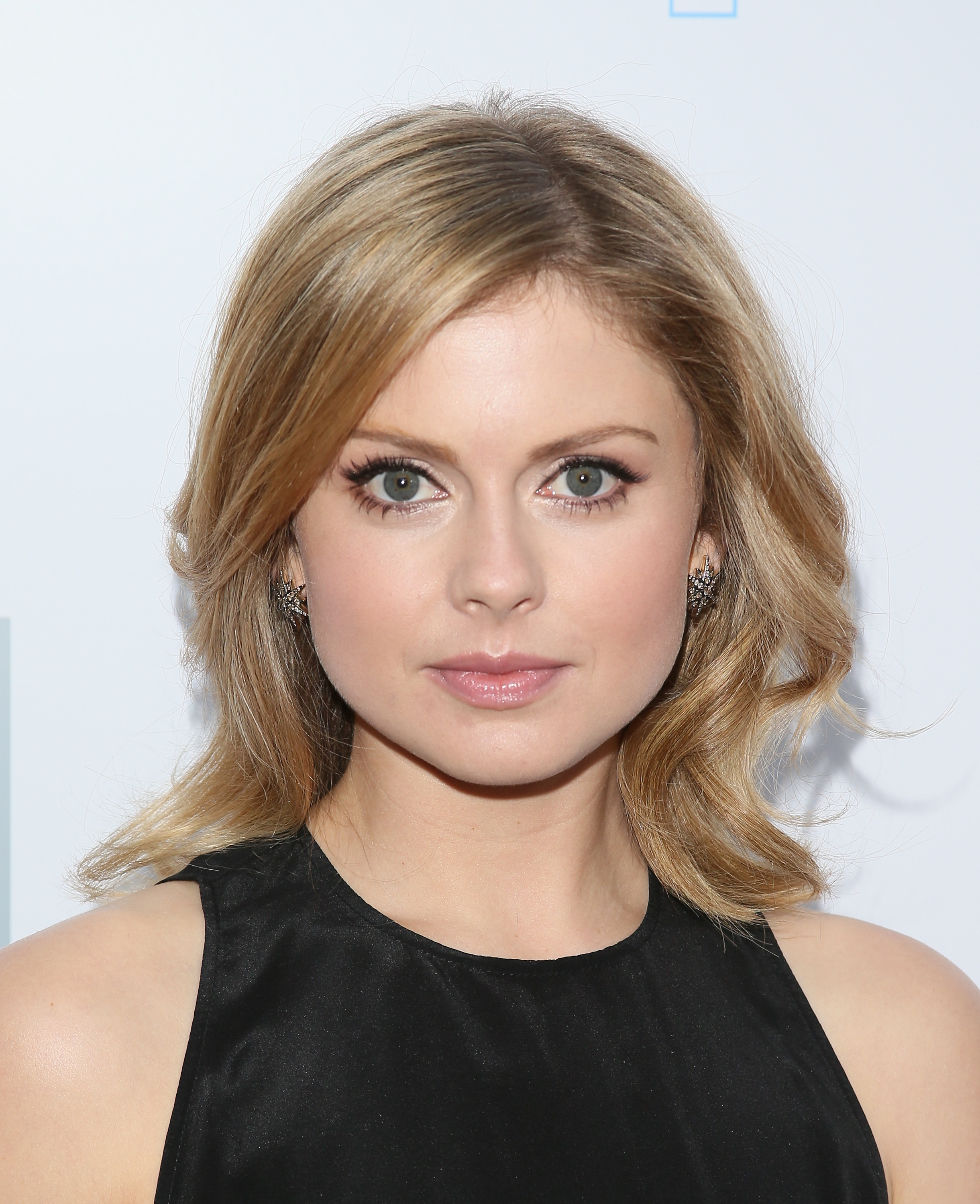 rosemciversource-36collevetvawards_28329.jpg