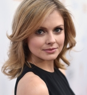 rosemciversource-36collevetvawards_281029.jpg