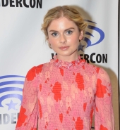 rosemciversource-wondercon_28529.jpg