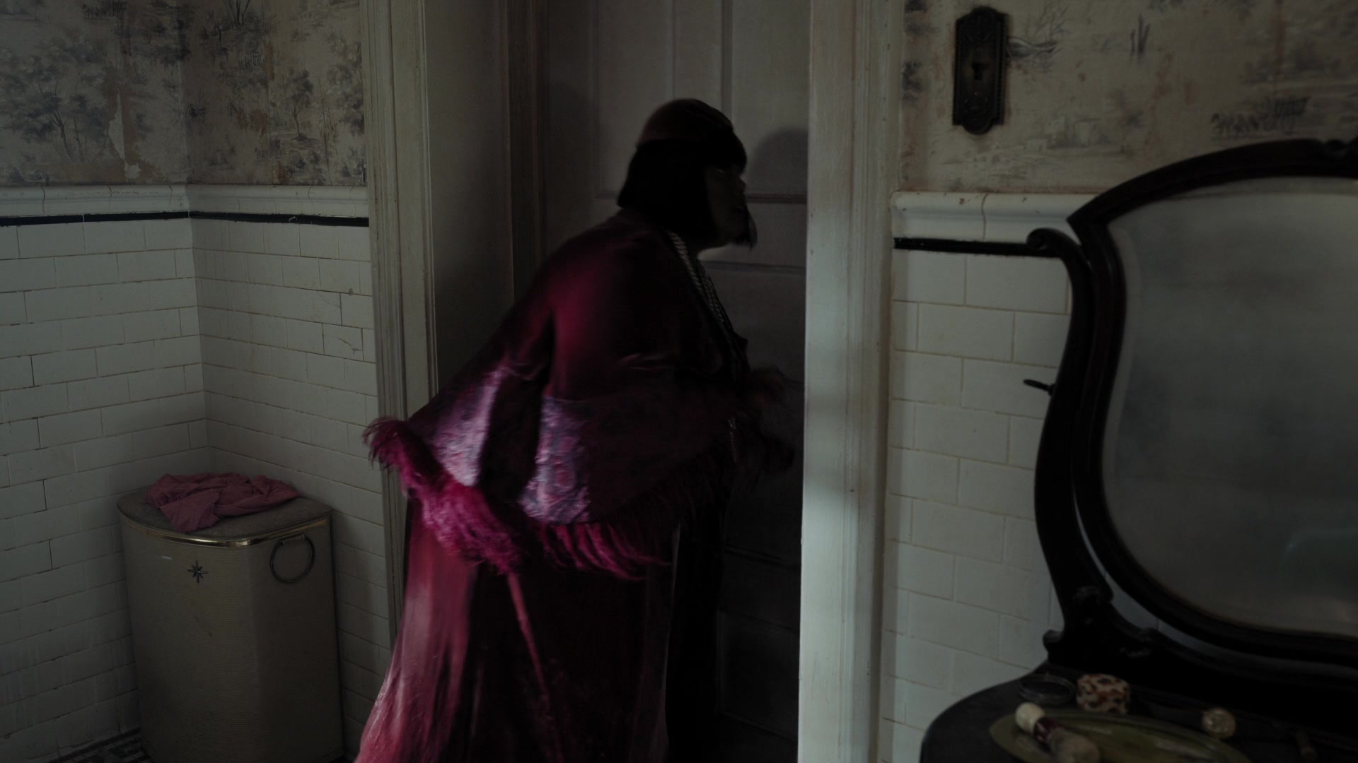 Ghosts_108_1065.jpg