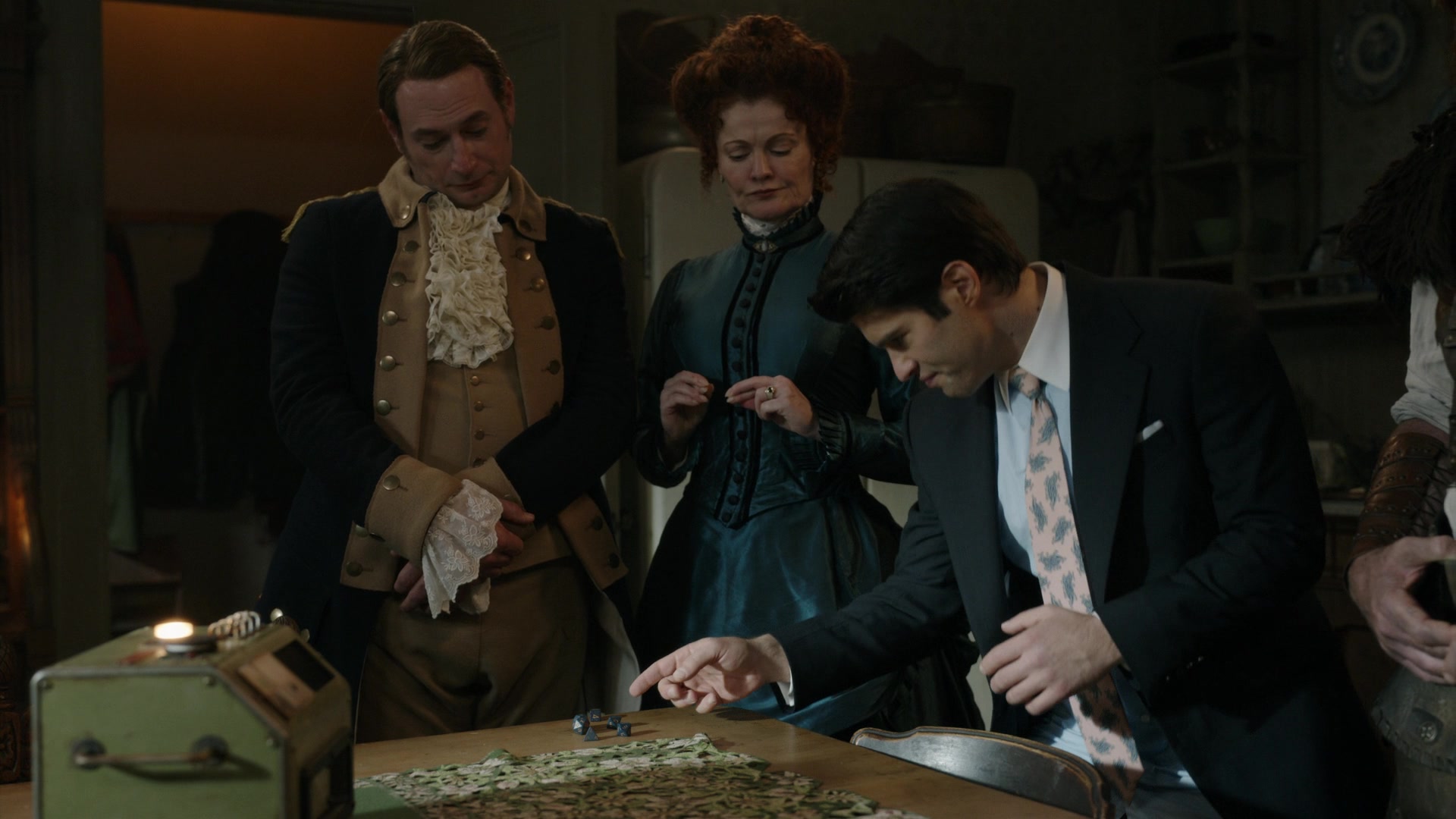 ghostscbs213_2845629.jpg