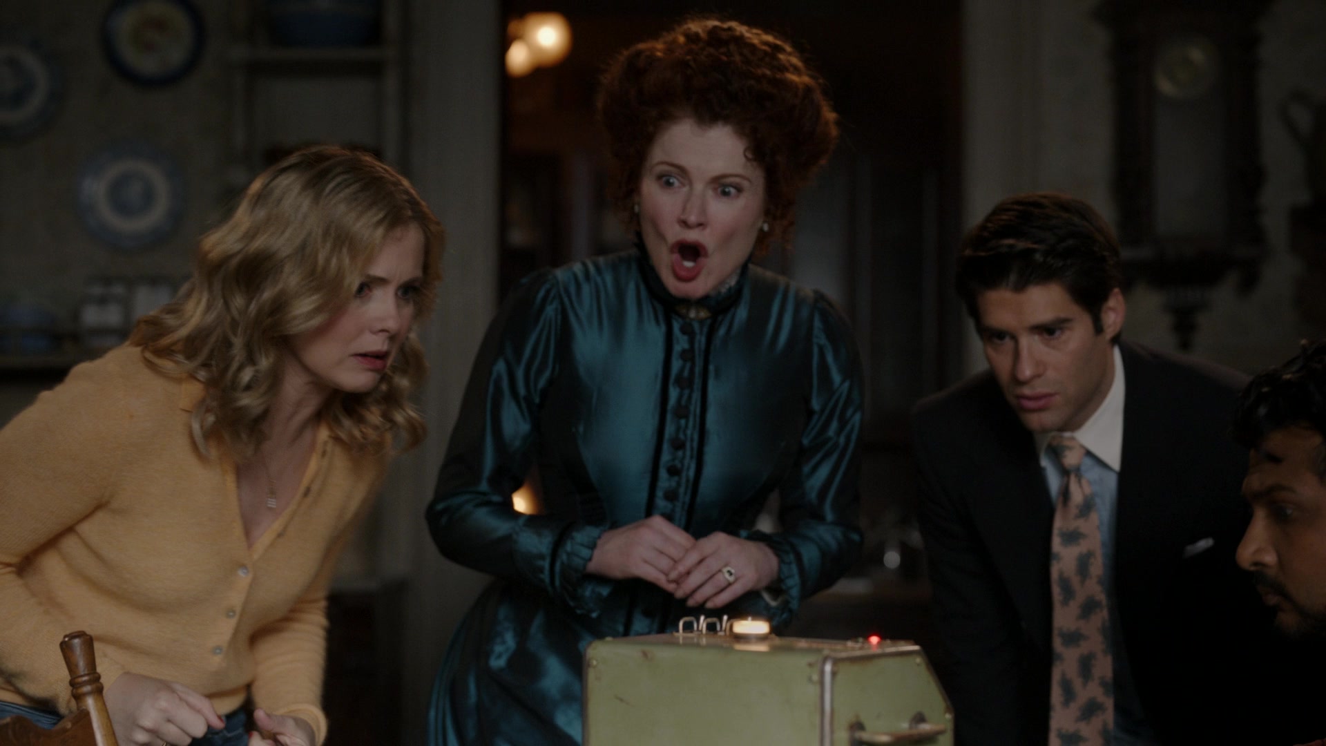 ghostscbs213_2888629.jpg
