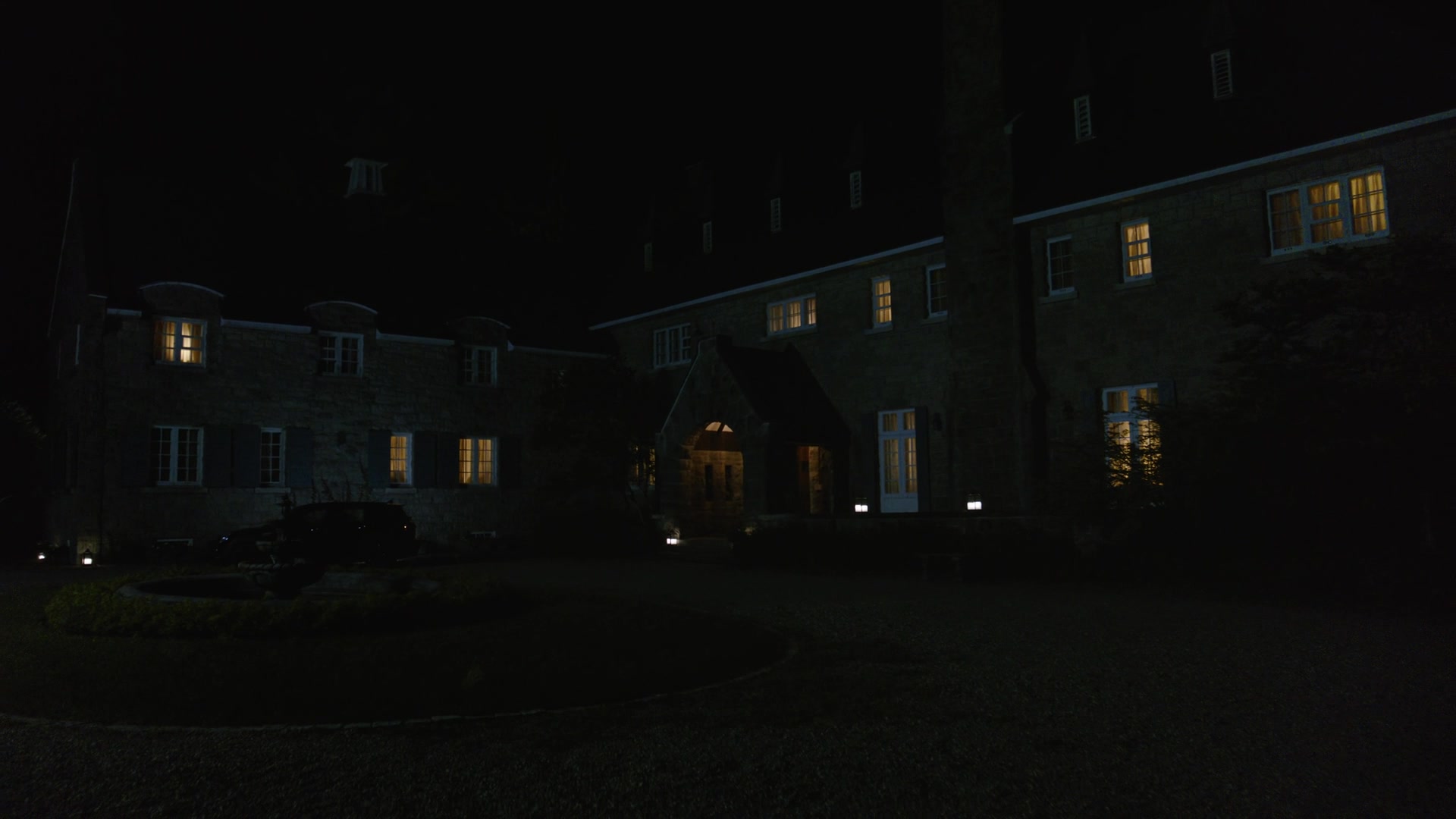 ghosts419_1218.jpg