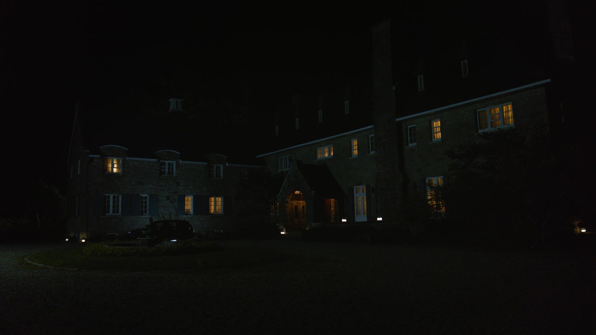 ghosts221_28122629.jpg