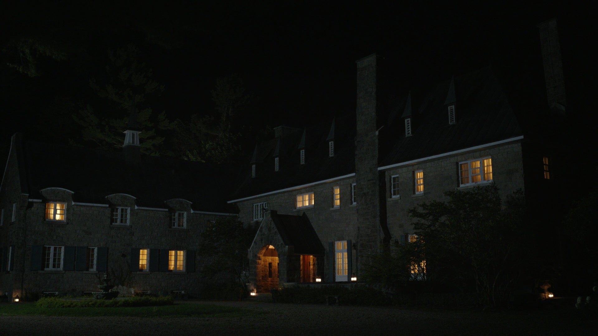 ghosts222_2855029.jpg