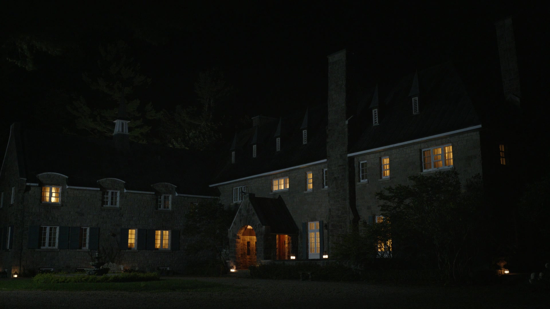 ghosts222_2855129.jpg